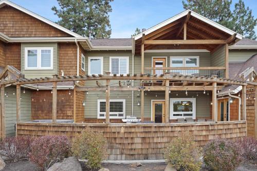 Five Peaks ac hot Tub 5br 3.5ba - photo 24