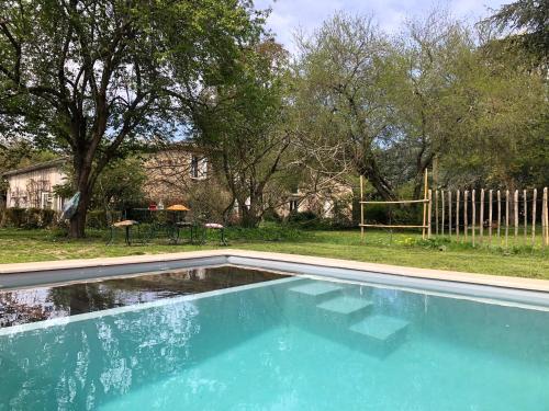 Damechouette in Pujols, France