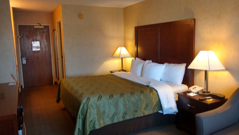Quality Inn Denver Northeast Brighton - photo 9