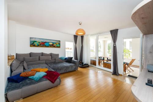 Tribunj Apartment — 4-Star Luxury Hotel in Tribunj, Croatia