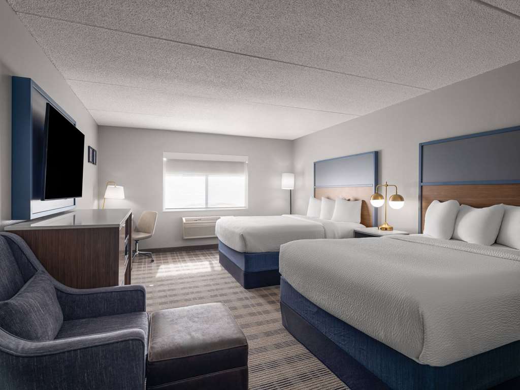 AmericInn by Wyndham Shakopee Near Canterbury Park - photo 19