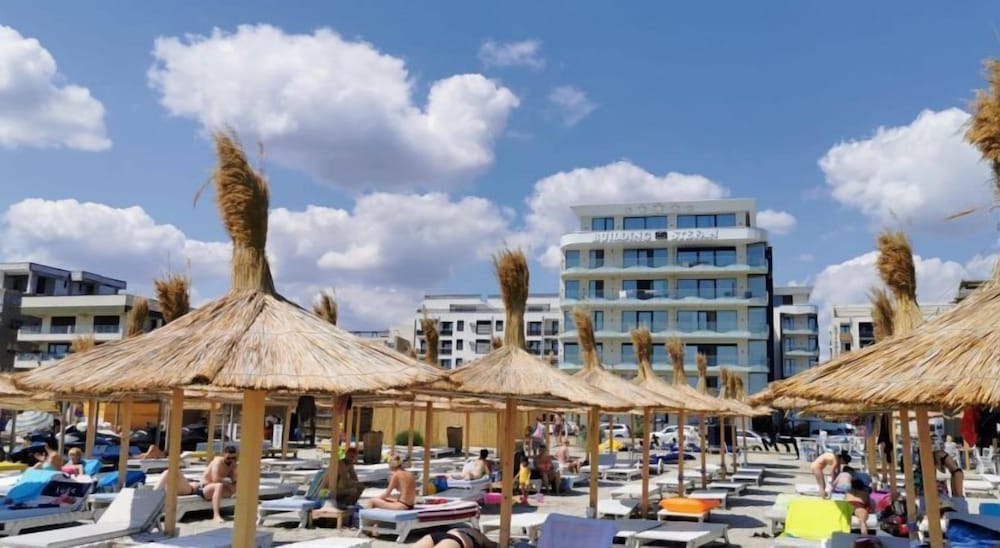 Hotel Building Stefan in Navodari, Romania