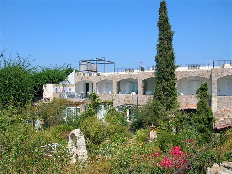 Nafsika - last minute hotel in Aegina