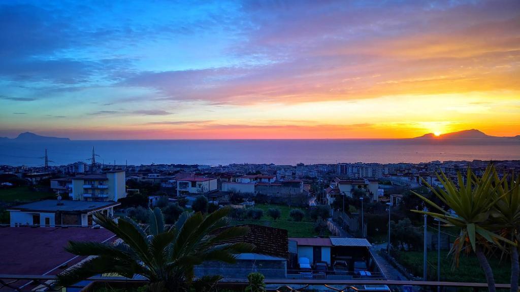 La casetta di Ester — 4-Star Luxury Hotel in Ercolano, Italy