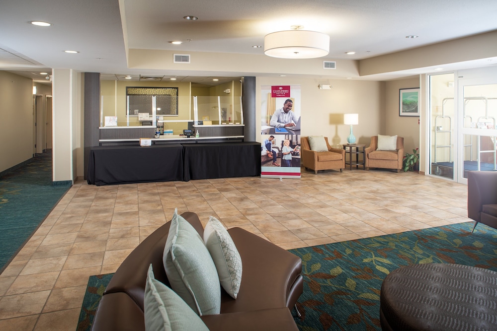 Candlewood Suites Bellevue by IHG - photo 40