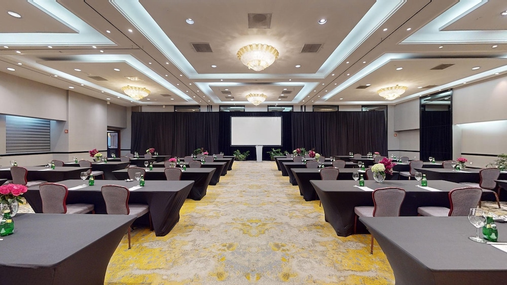 Banquet hall