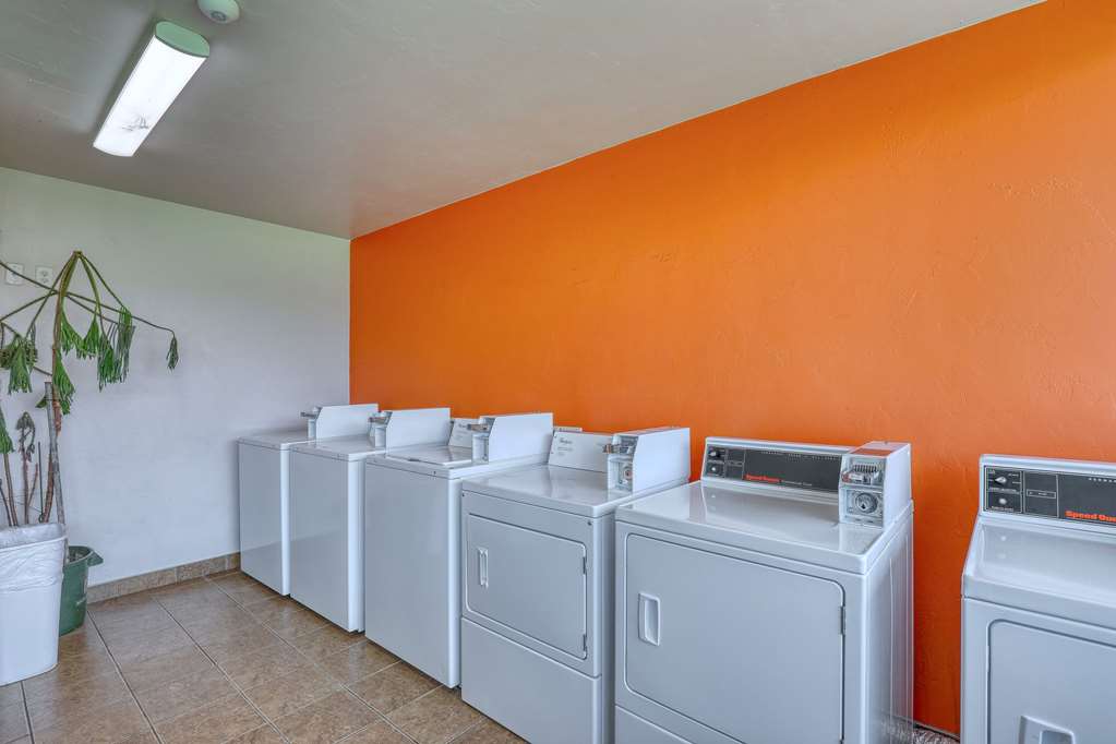 Econo Lodge Neenah - photo 48