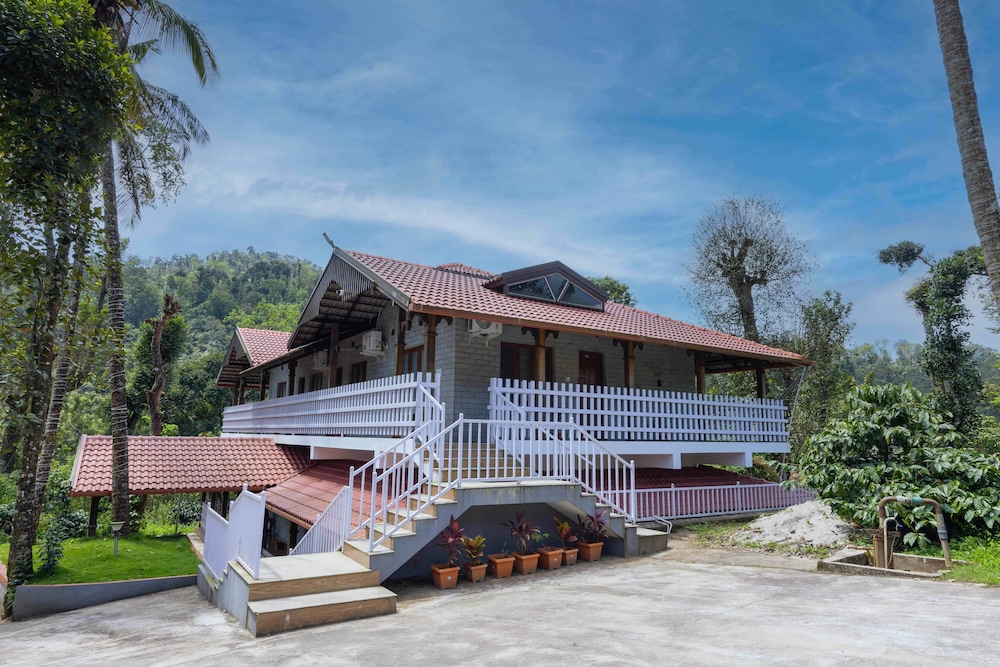 Treebo River View - carbon neutral hotel in Madikeri