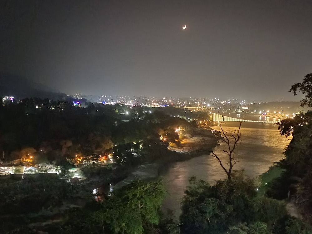 Hotel Ganesha Inn Ganga View — Narendranagar