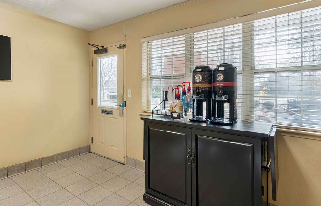 Extended Stay America Select Suites Newport News Oyster Pt - photo 8