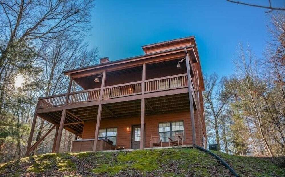 Sugar Maple - carbon neutral hotel in Blue Ridge
