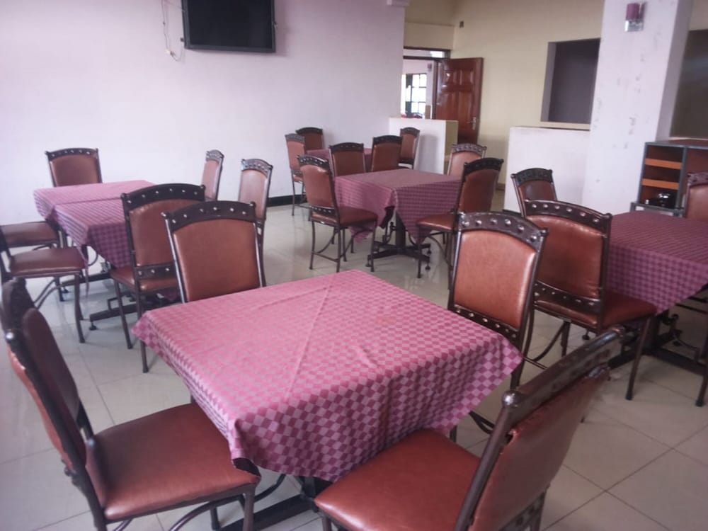 Summer Springs Hotel in Mwingi, Kenya