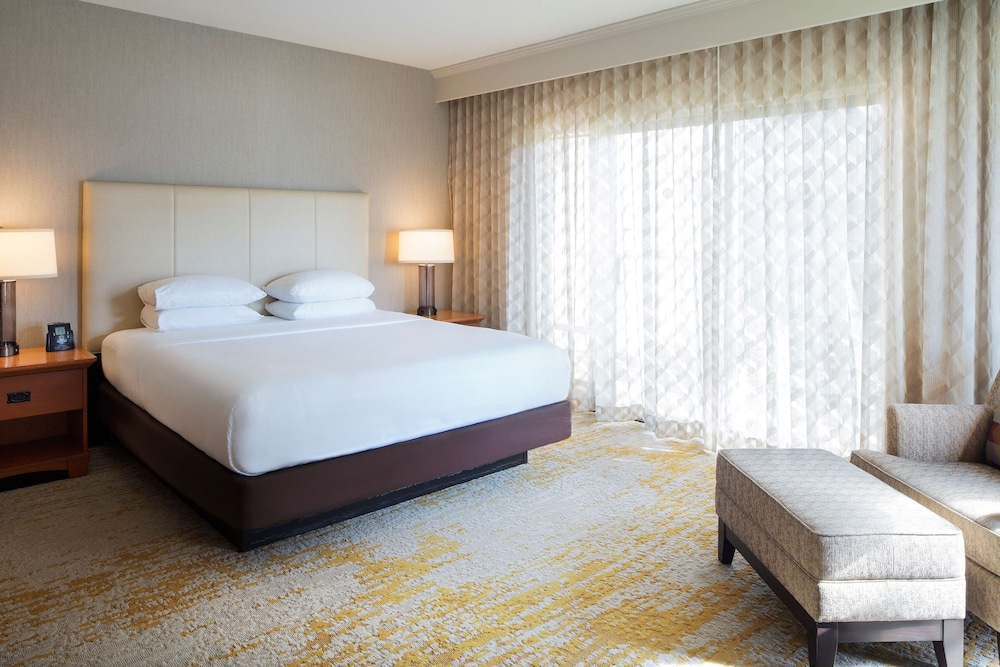 DoubleTree by Hilton Ontario Airport - photo 11