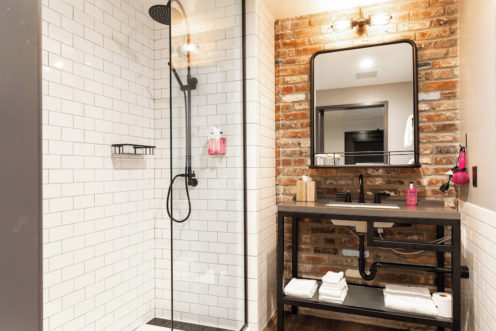 Moxy Nashville Downtown - photo 21