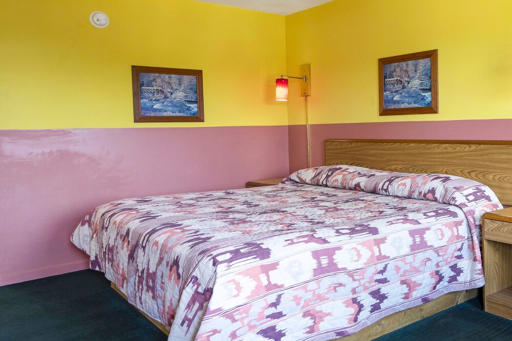 OYO Hotel Opp Al Floral Hwy - photo 12