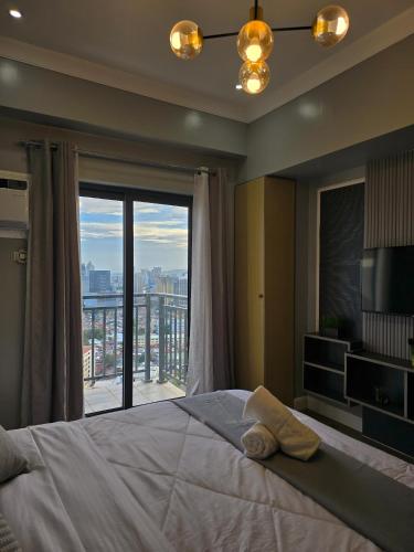 Modern Cozy Studio with Balcony — Cebu City — photo 3
