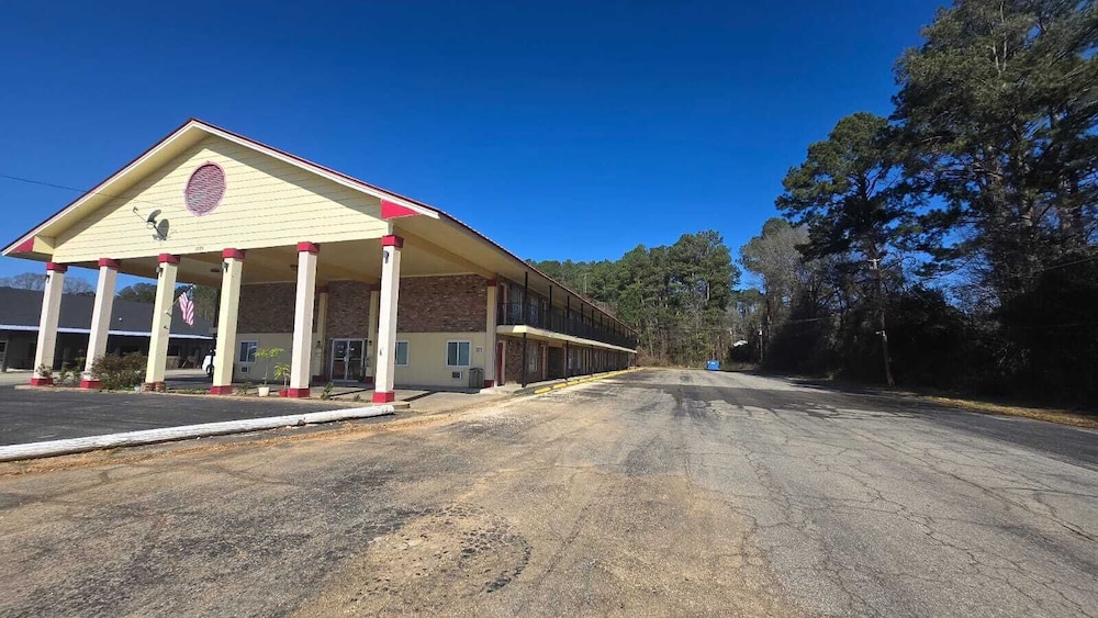 Jeffersonian Motor Inn - photo 24