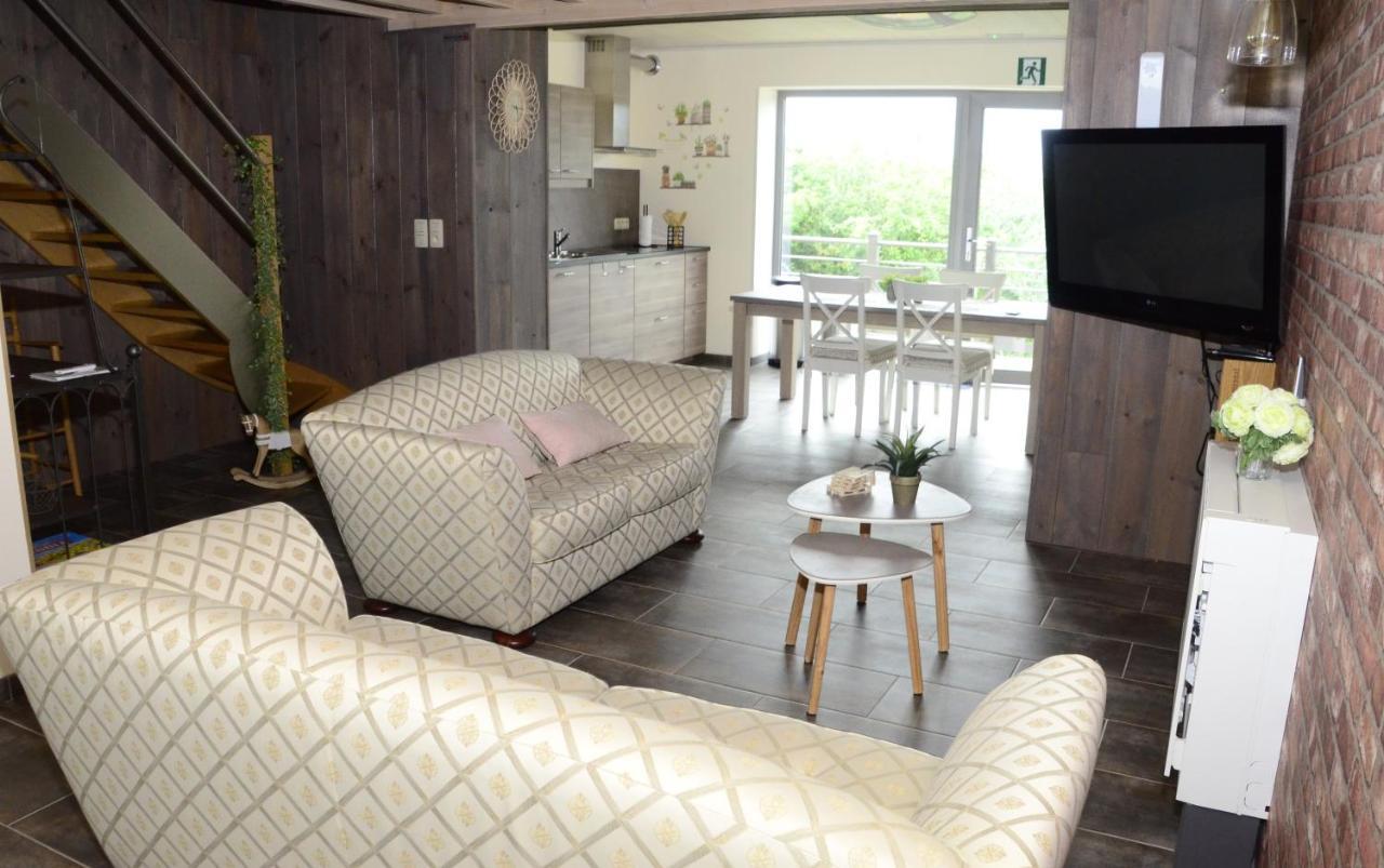 Gites Paille Foin — hotel in Cerfontaine