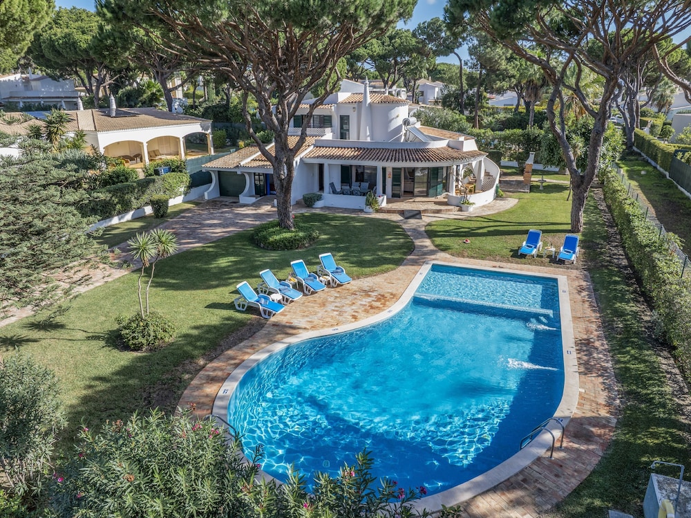 Joliet in Vilamoura With 4 Bedrooms and 3 5 Bathrooms in Loule, Portugal