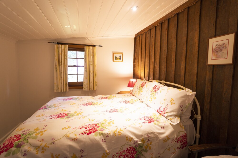 Camerons Cottage — Penola — photo 3