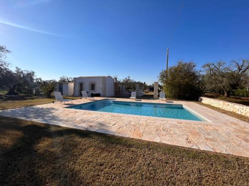 Trullo Al Guappo d'Oro — 4-Star Luxury Hotel in Ostuni, Italy