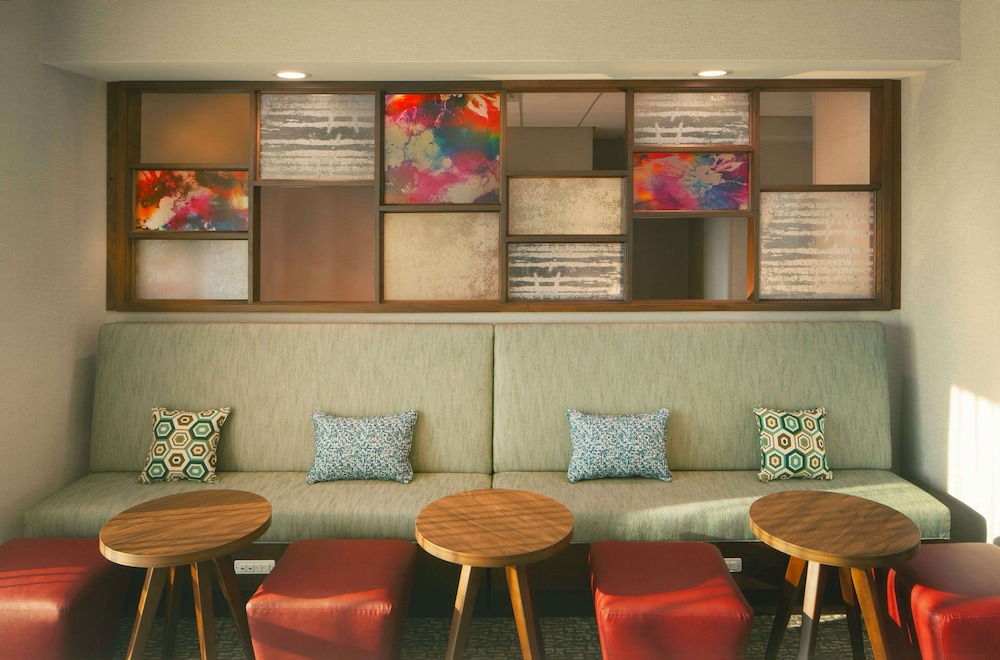 Hampton Inn Ogallala - photo 31