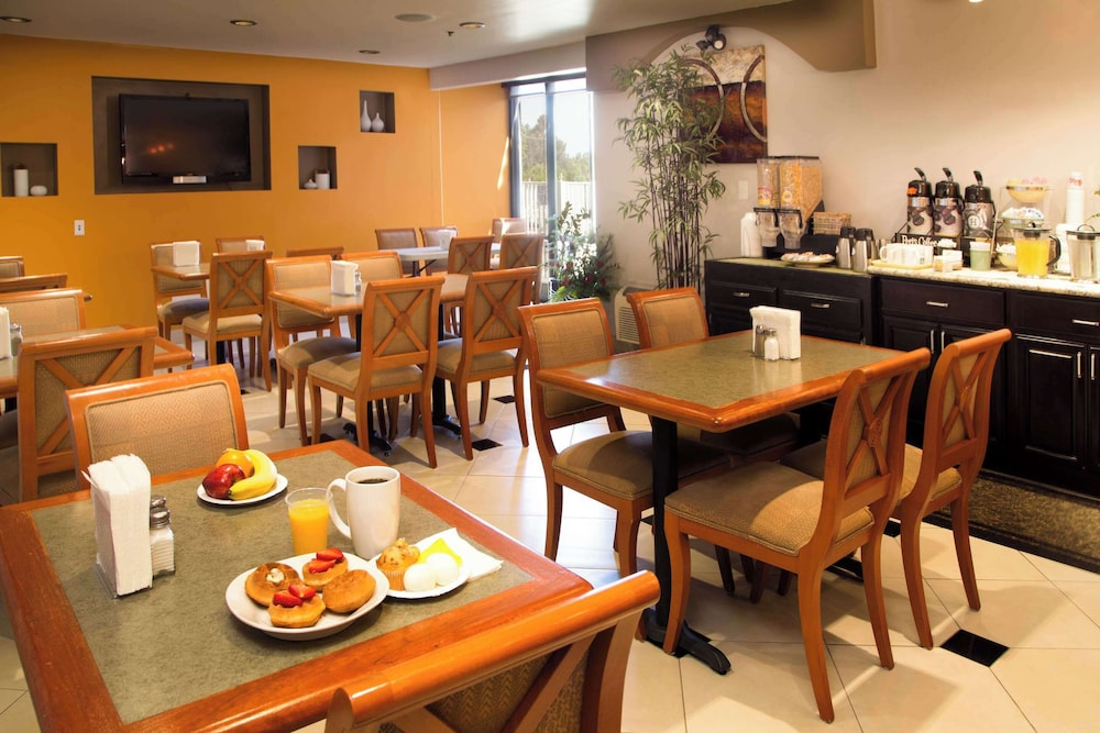 SureStay by Best Western Sunnyvale Silicon Valley - photo 27