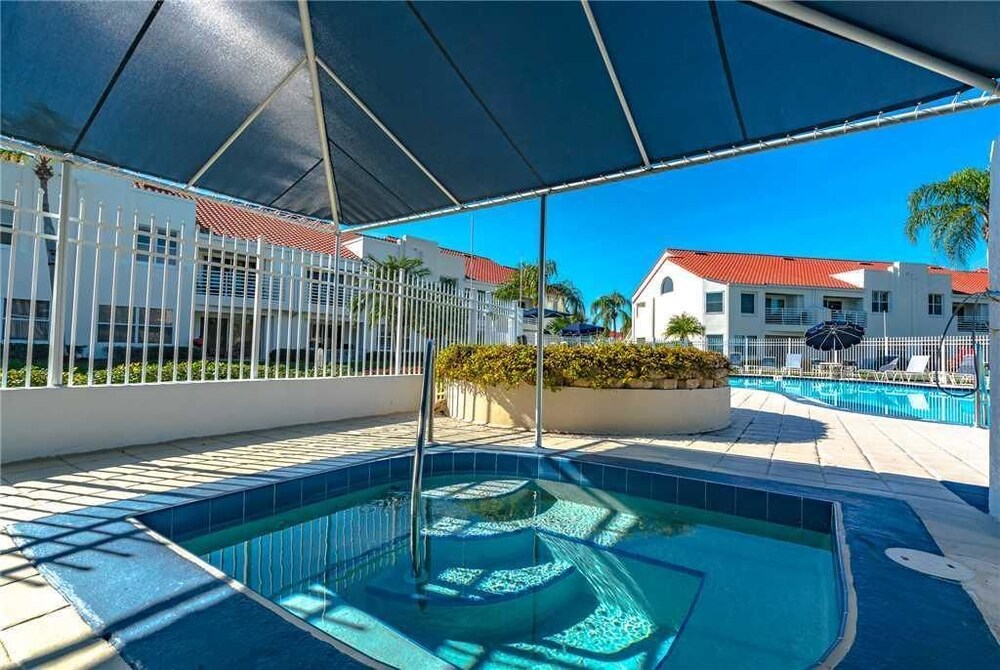 Vista Verde East 5 137 in St. Petersburg, United States