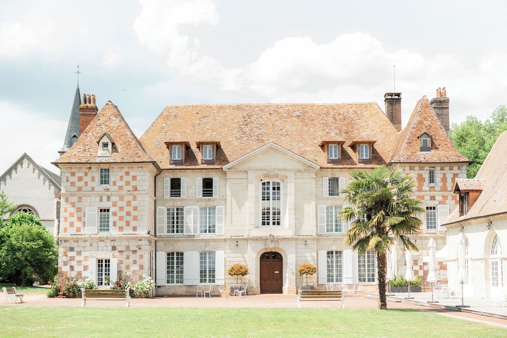 Chateau D Hermival — Lisieux