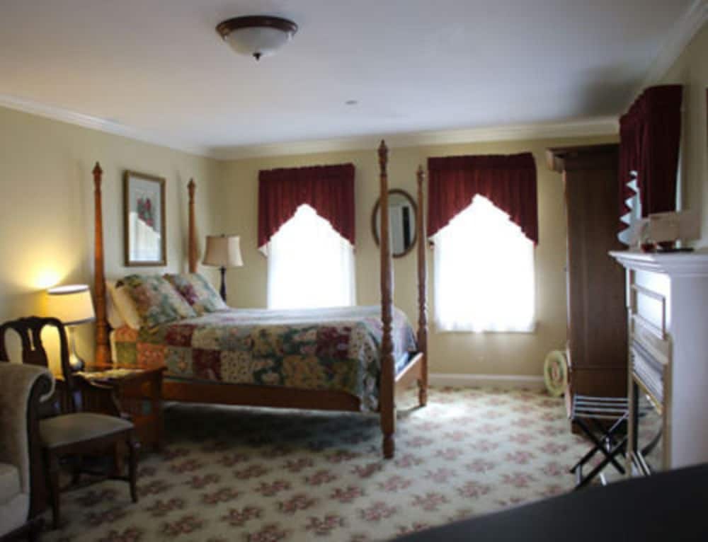Kearsarge Inn - photo 6