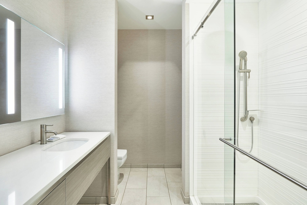 AC Hotel by Marriott Beverly Hills - photo 36