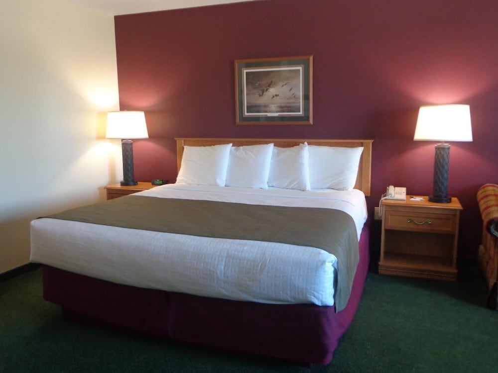 AmericInn by Wyndham Madison SD - photo 16