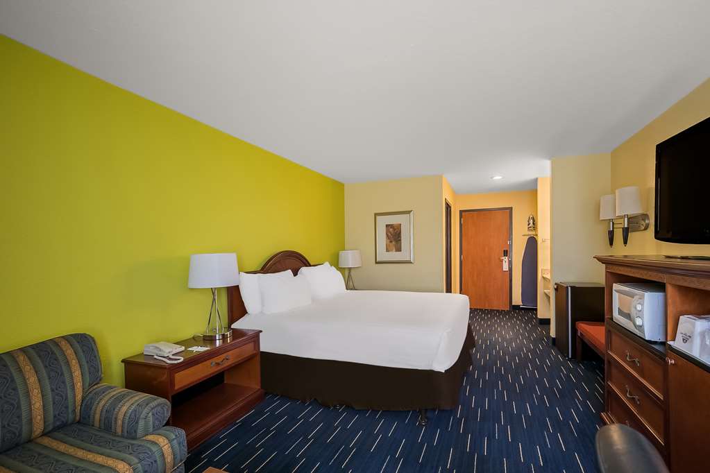 Americas Best Value Sandman Inn - photo 18