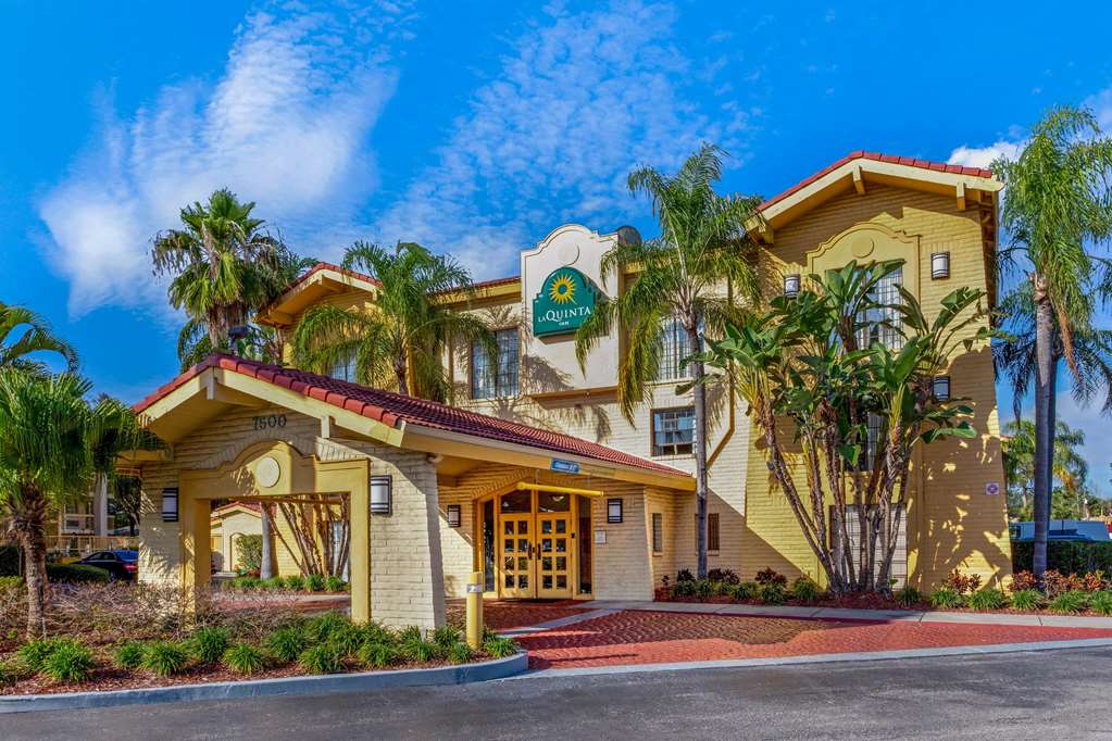 La Quinta Inn Tampa Bay Pinellas Park Clearwater - photo 4
