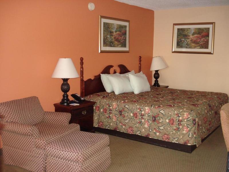 Knights Inn Grenada - photo 3