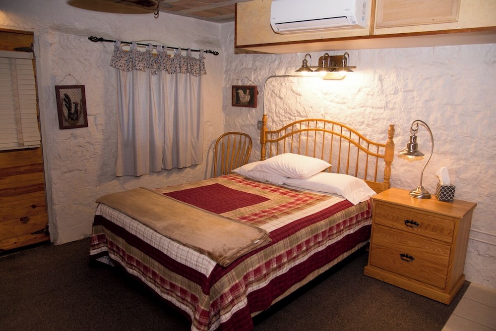 Stone Mill Hotel & Suites - photo 71