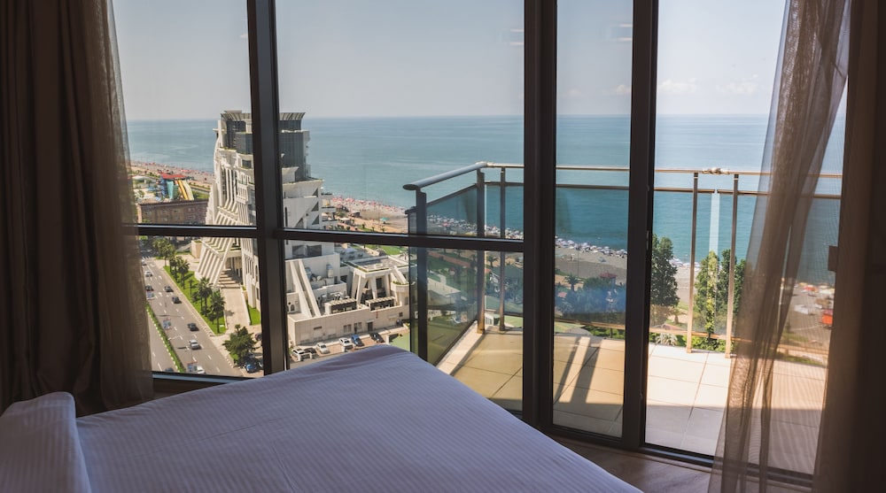Silk Road Sea Towers Batumi