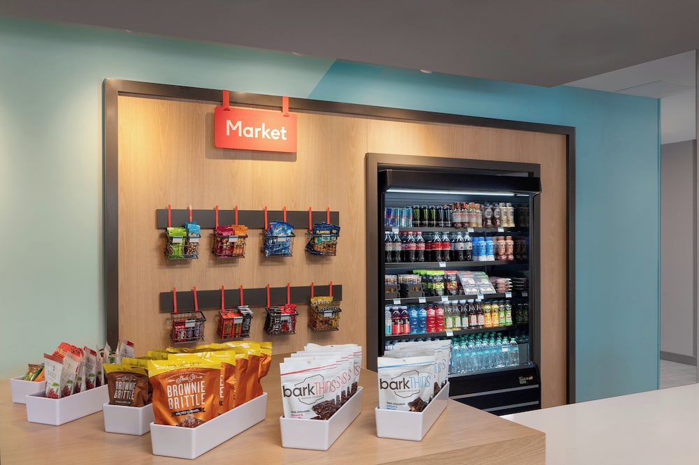 avid hotel Oak Creek by IHG - photo 34