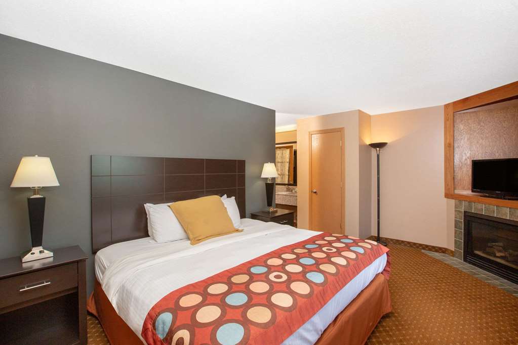 AmericInn by Wyndham Coralville - photo 16