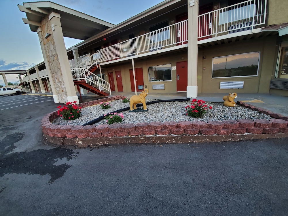 Big Spring Inn - photo 24