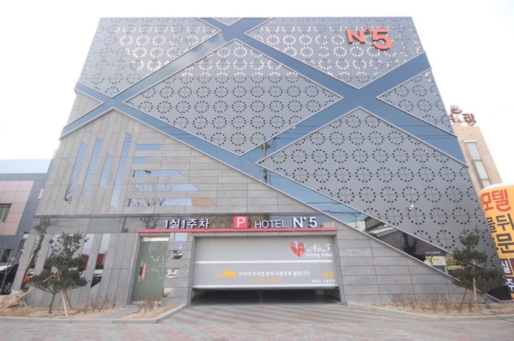No 5 Noman Motel in Pohang, South Korea