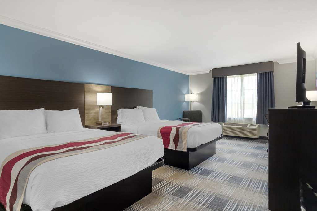 Best Western Medical Center North Inn & Suites Near Six Flags - photo 20