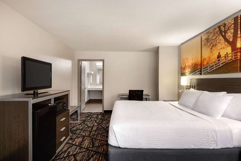 Days Inn by Wyndham San Antonio Near Fiesta Park - photo 12