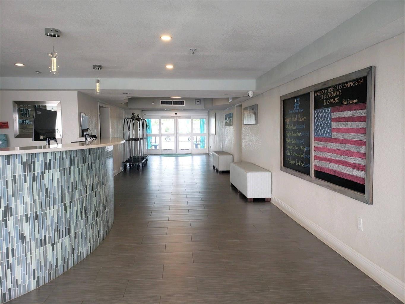 Inn on Destin Harbor an Ascend Collection Hotel - photo 3