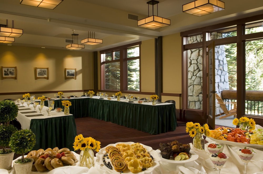 Wuksachi Lodge - photo 40