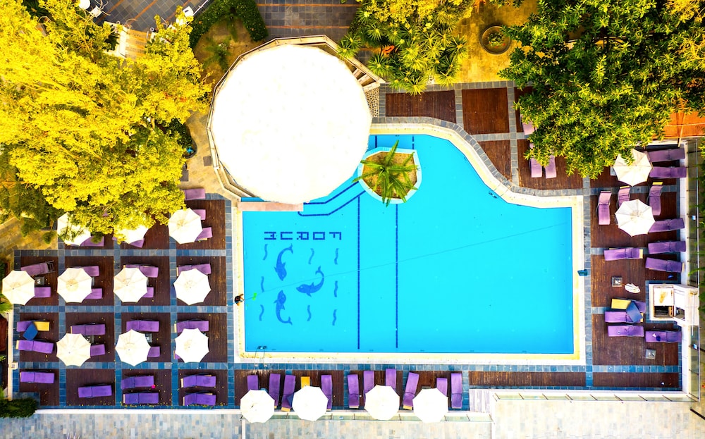 Residence Family & Fun — 4-Star Luxury Hotel in Rodos, Greece