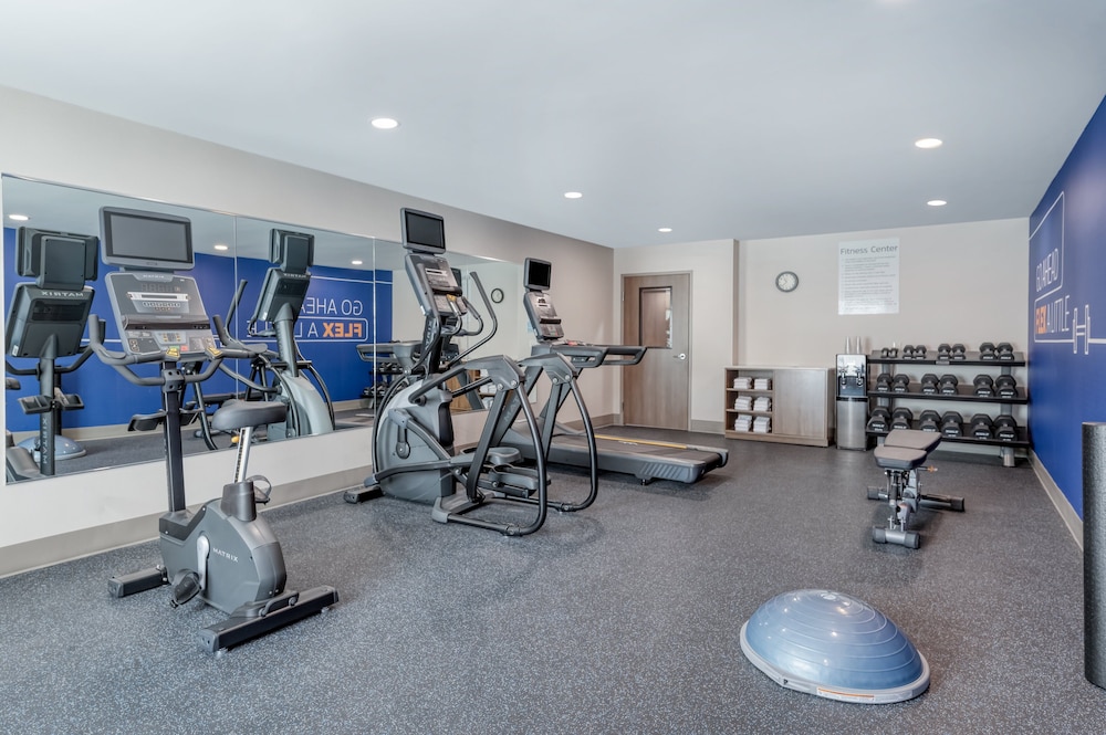 Holiday Inn Express Rensselaer by IHG - photo 16