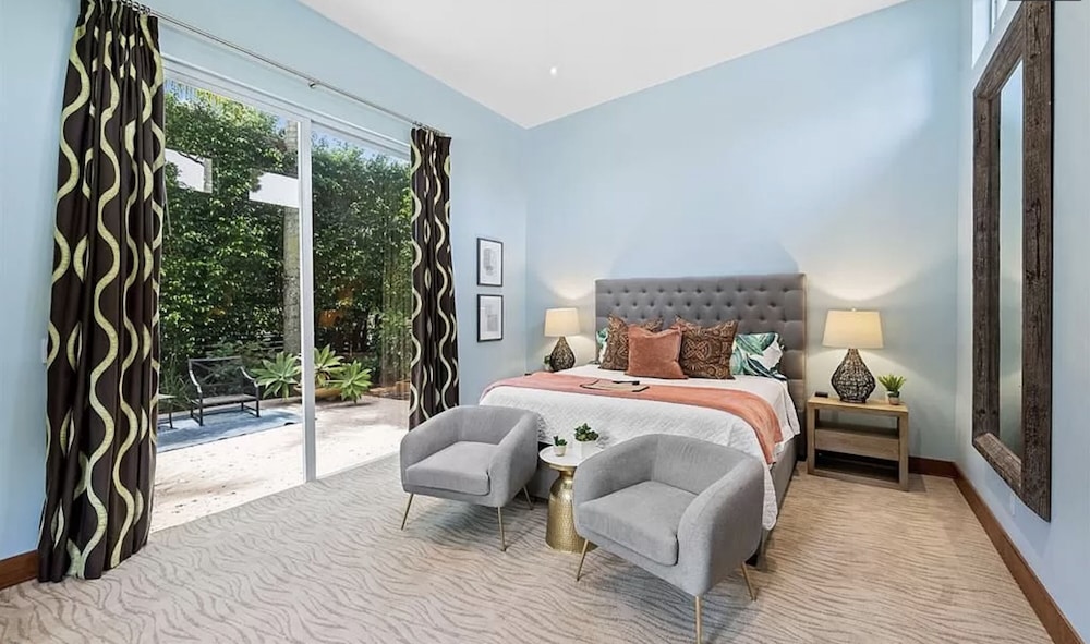 Wilton Manors Stunning Gated Oasis - photo 4