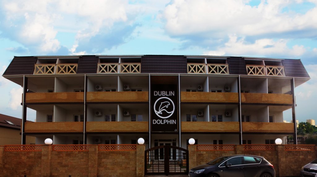 Dublin & Dolphin in Anapa, Russia