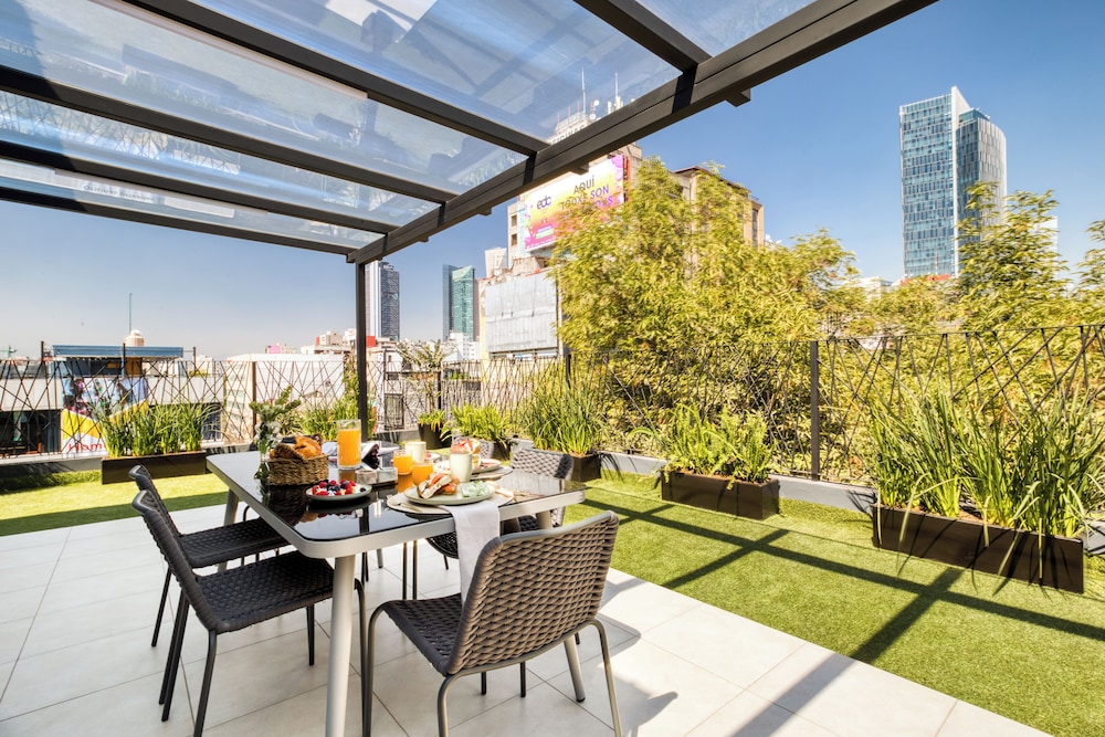 ULIV Apartments El Ángel — 4-Star Luxury Hotel in Mexico City, Mexico